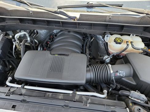 Used 2021 GMC Sierra 1500 AT4 w/ AT4 Preferred Package AWD/4WD image 16