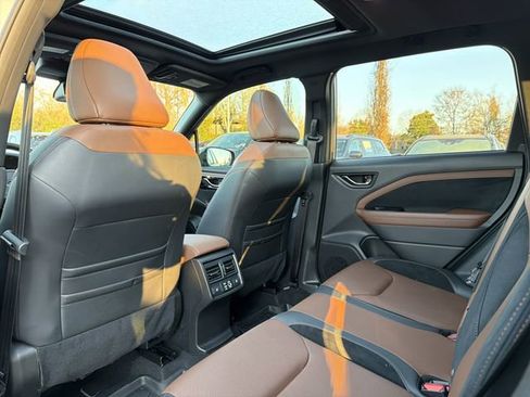 Used 2025 Subaru Forester Touring w/ Popular Package - Touring image 19