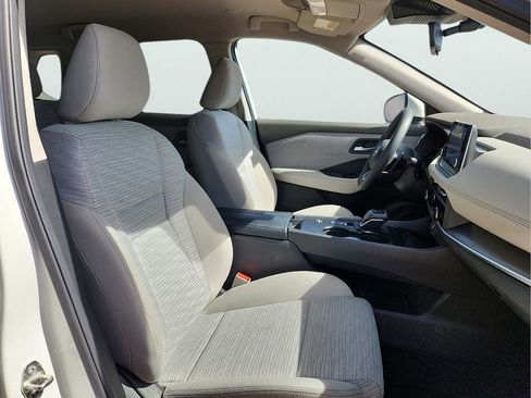 Used 2023 Nissan Rogue SV image 20