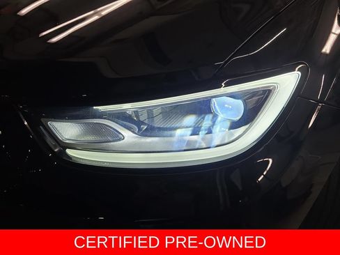 Used 2025 Chrysler Pacifica Select FWD image 31