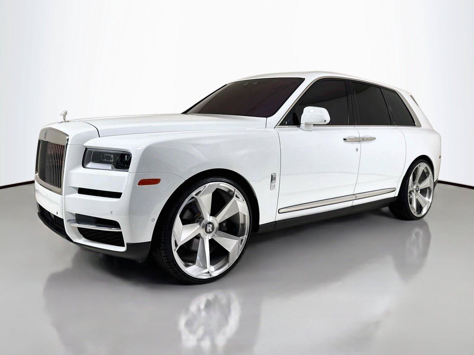 Used 2022 Rolls-Royce Cullinan w/ Cullinan Package AWD/4WD image 9