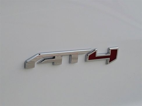 New 2026 GMC Acadia AT4 w/ Luxury Package image 9