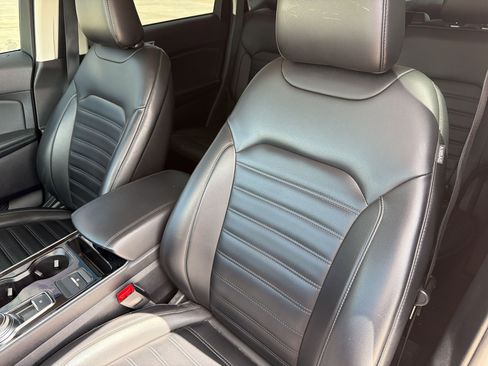 Used 2020 Ford Edge SEL w/ Convenience Package image 21