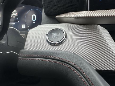 New 2026 Ford Explorer Active image 16