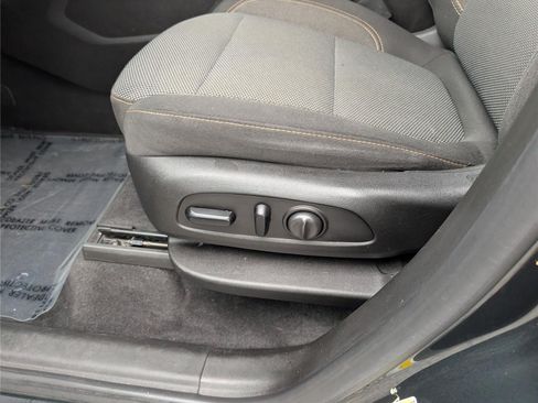 Used 2018 Chevrolet Traverse LT AWD/4WD image 22