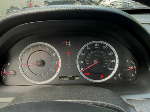 Used 2010 Honda Accord LX-P image 18