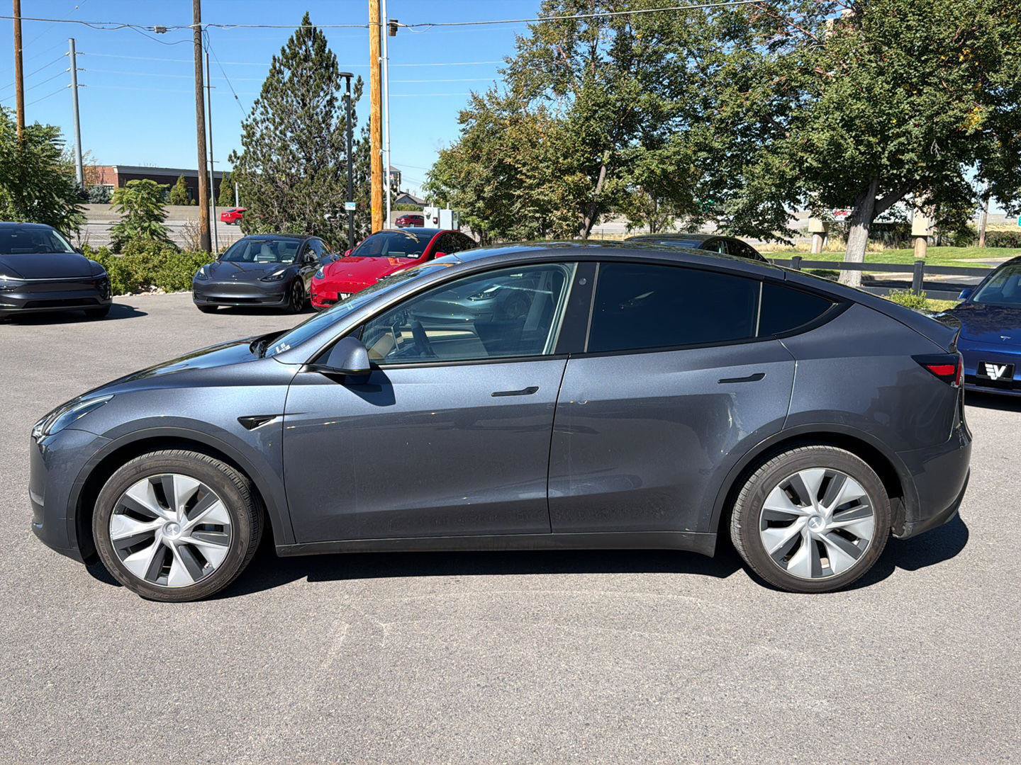 Used 2023 Tesla Model Y Long Range AWD/4WD image 4