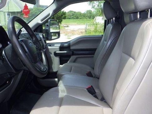 Used 2021 Ford F250 XL w/ Power Equipment Group image 8