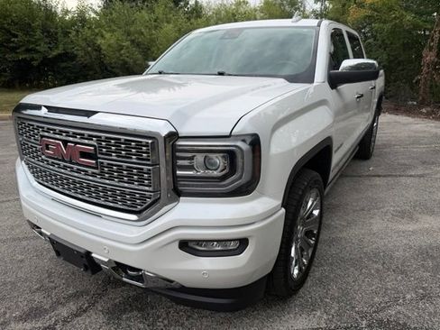 Used 2017 GMC Sierra 1500 Denali w/ Denali Ultimate Package AWD/4WD image 2