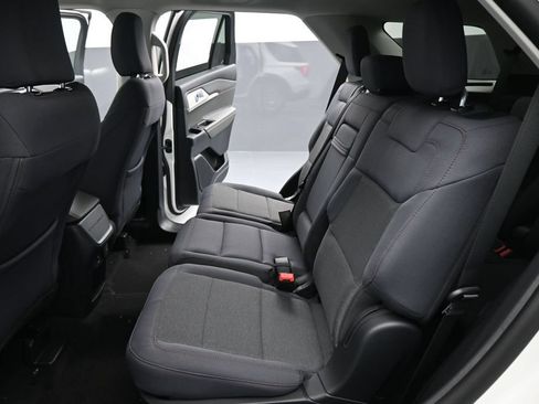 New 2026 Ford Explorer Active RWD image 17