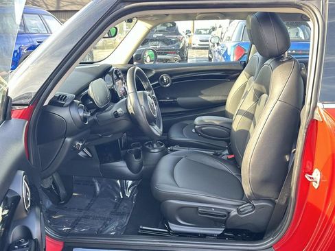 Used 2023 MINI Cooper 2-Door Hardtop image 24