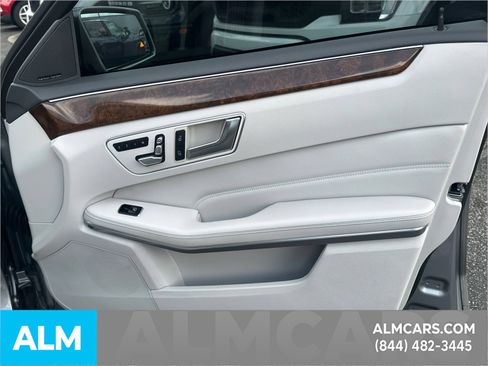 Used 2015 Mercedes-Benz E 250 BlueTEC Sedan image 16