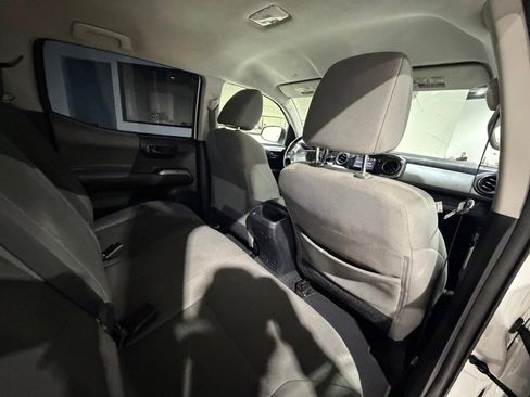 Used 2019 Toyota Tacoma SR5 image 22