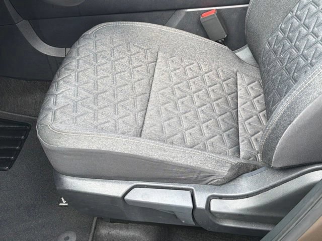 Used 2025 Nissan Kicks SV FWD image 23