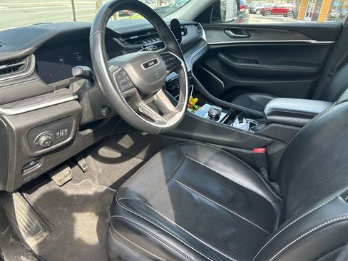 Certified 2021 Jeep Grand Cherokee L Limited w/ Luxury Tech Group II image 7