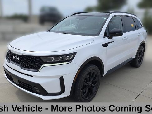 Used 2023 Kia Sorento SX AWD/4WD image 1