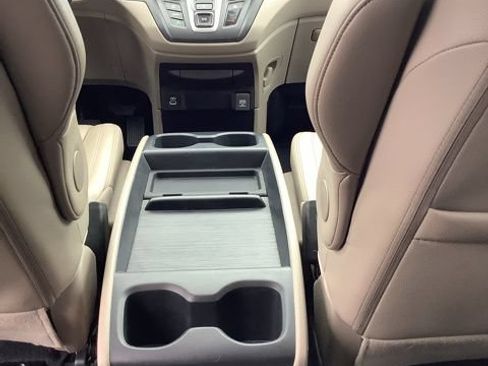 Used 2021 Honda Odyssey EX-L image 22
