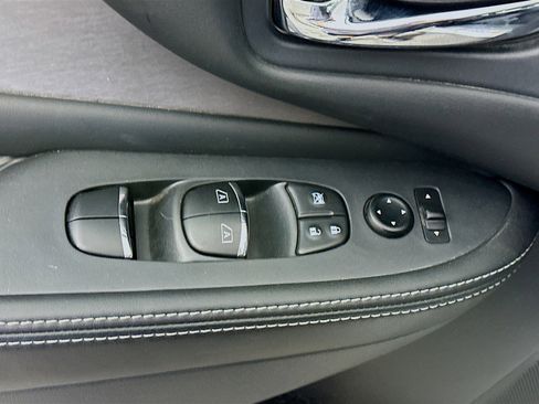 Used 2024 Nissan Murano SL image 15