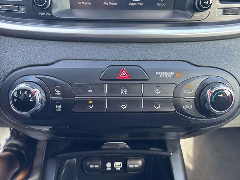 Used 2020 Kia Sorento LX FWD image 5