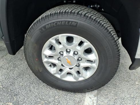 New 2026 Chevrolet Silverado 2500 LT w/ Safety Package AWD/4WD image 11