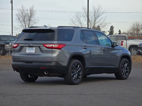 Used 2021 Chevrolet Traverse RS image 2
