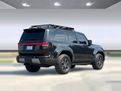Used 2024 Lexus GX 550 AWD/4WD image 8