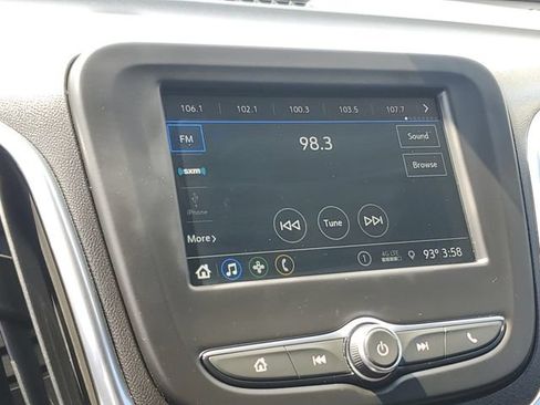 Used 2019 Chevrolet Equinox LT AWD/4WD image 17
