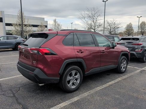Used 2025 Toyota RAV4 XLE image 3