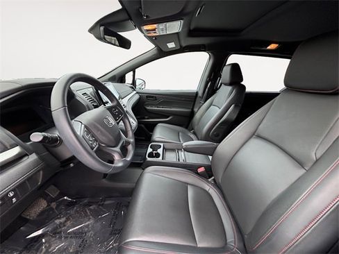 Used 2023 Honda Odyssey Sport image 9