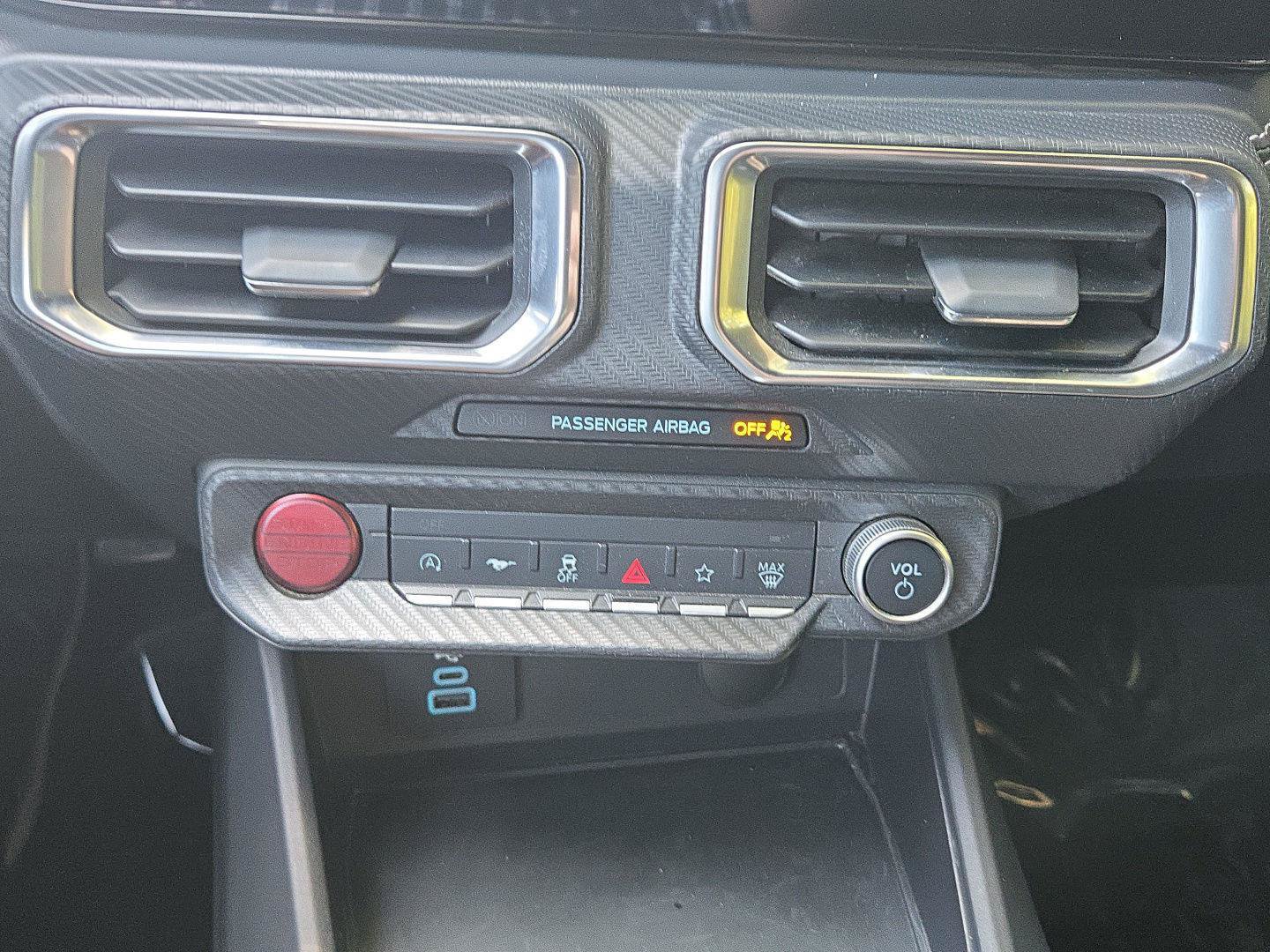 Used 2025 Ford Mustang Premium RWD image 24