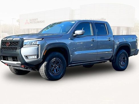 Used 2026 Nissan Frontier PRO-4X AWD/4WD image 1