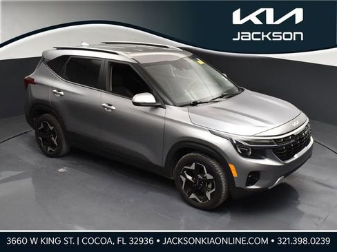 Certified 2025 Kia Seltos S image 1