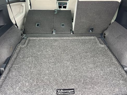 Used 2022 Volkswagen Tiguan SEL R-Line image 15