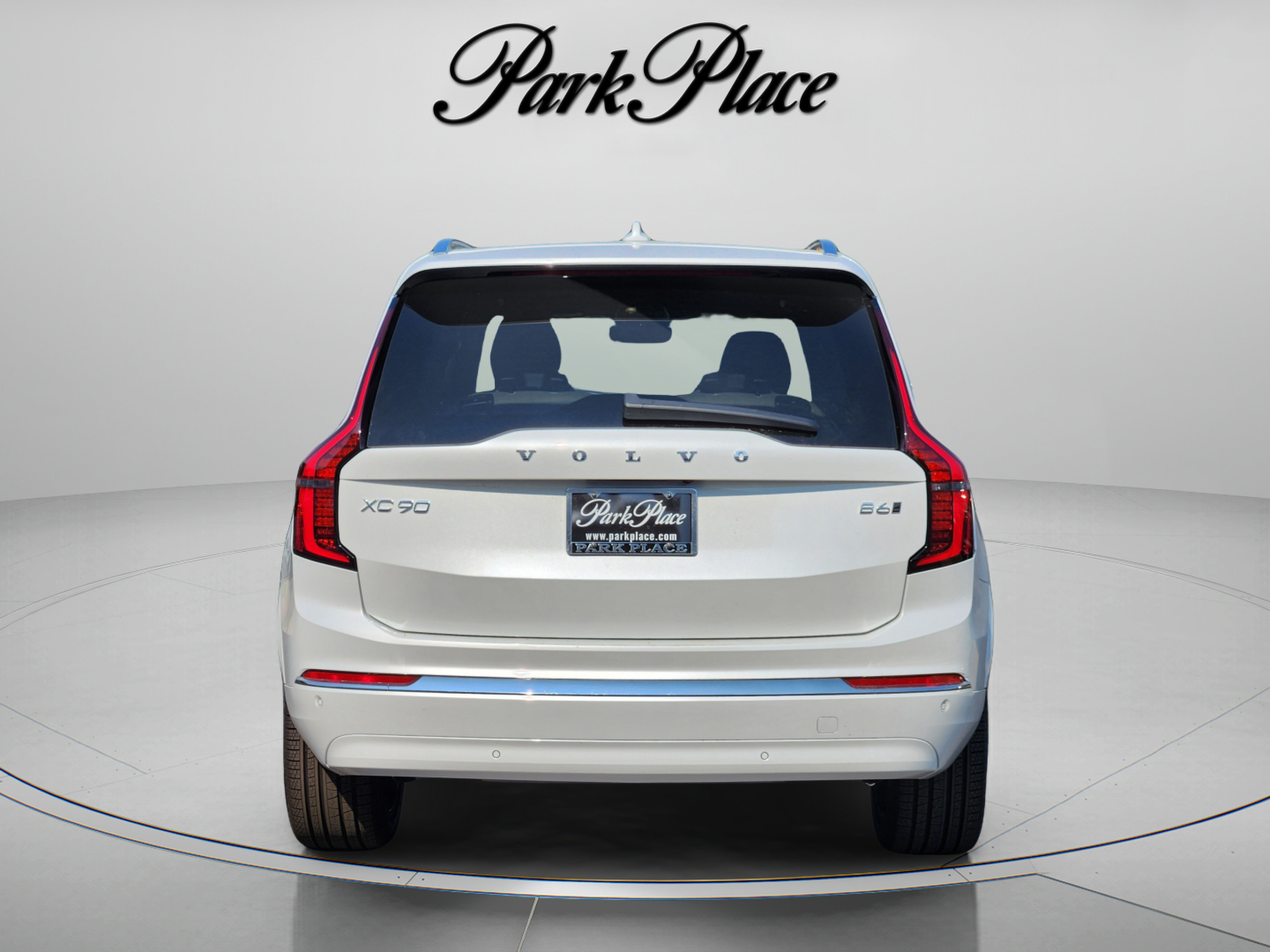 Used 2026 Volvo XC90 B6 Ultra w/ Protection Package AWD/4WD image 4