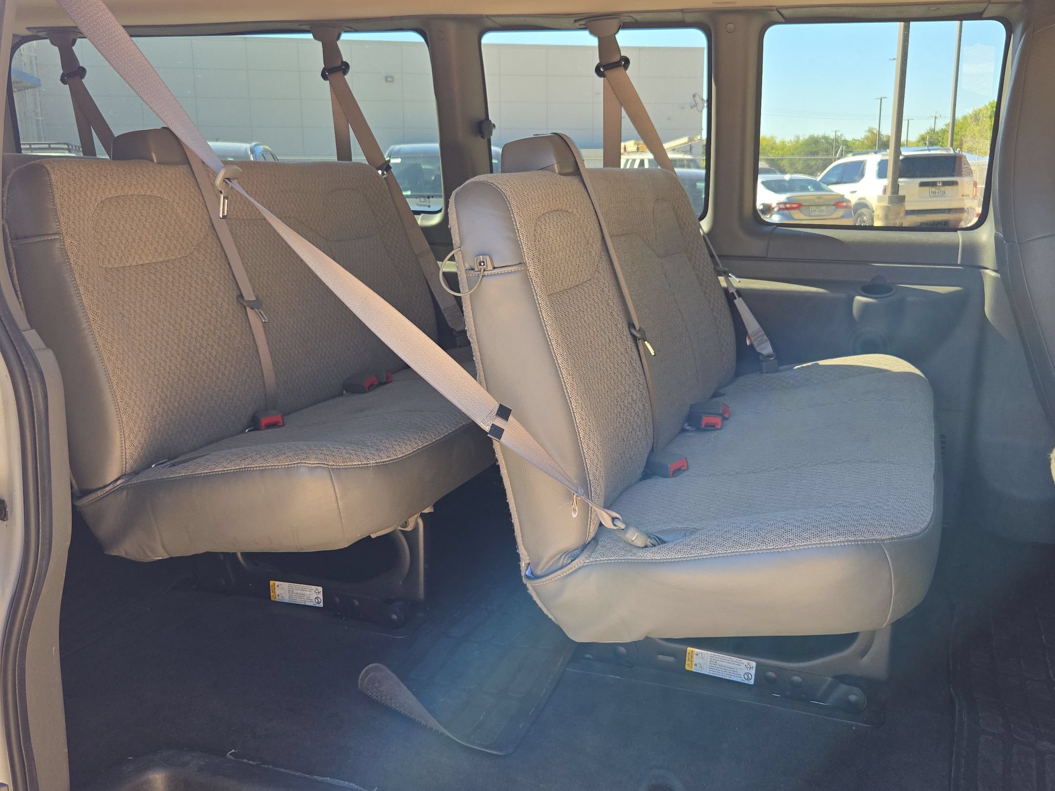 Used 2025 Chevrolet Express 3500 LT w/ LT Preferred Equipment Group RWD image 25