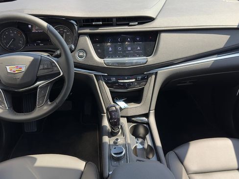 New 2025 Cadillac XT5 Premium Luxury w/ Technology Package image 9