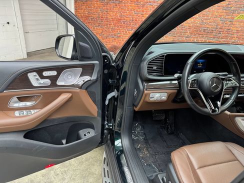 Certified 2024 Mercedes-Benz GLE 350 4MATIC image 9