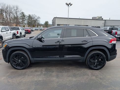 Used 2020 Volkswagen Atlas Cross Sport SEL image 3