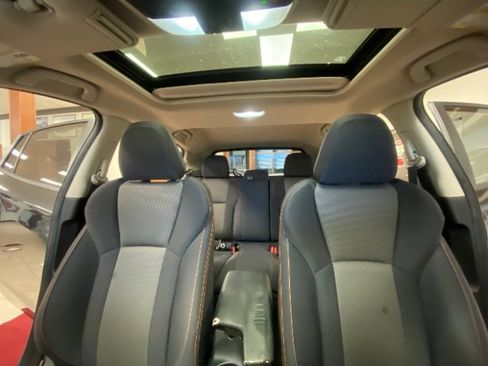 Used 2019 Subaru Crosstrek 2.0i Premium w/ Moonroof Package image 25