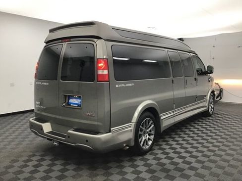 Used 2019 GMC Savana 2500 Extended w/ Enhanced Convenience Package image 3