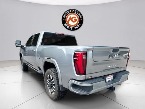 Used 2025 GMC Sierra 2500 Denali Ultimate AWD/4WD image 5