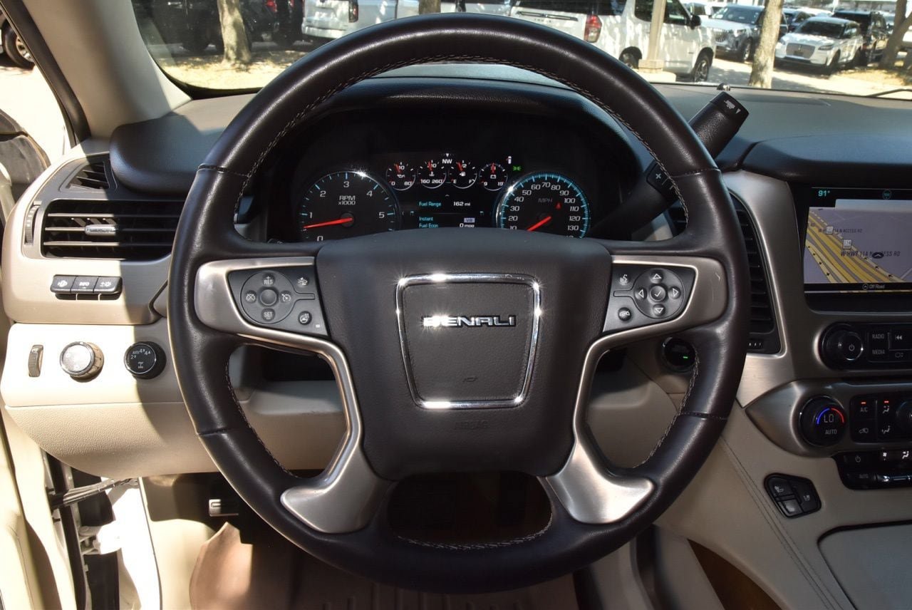 Used 2017 GMC Yukon Denali w/ Open Road Package AWD/4WD image 24