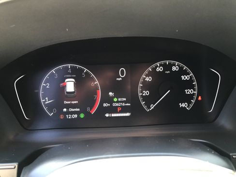 Used 2023 Honda Pilot TrailSport image 19
