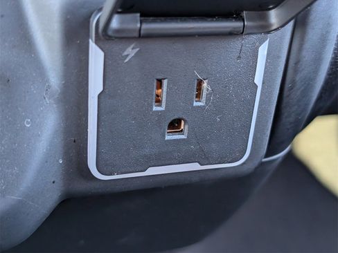 Used 2023 Chevrolet Silverado 1500 Custom image 20