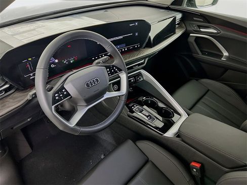 New 2025 Audi Q5 Premium Plus image 9