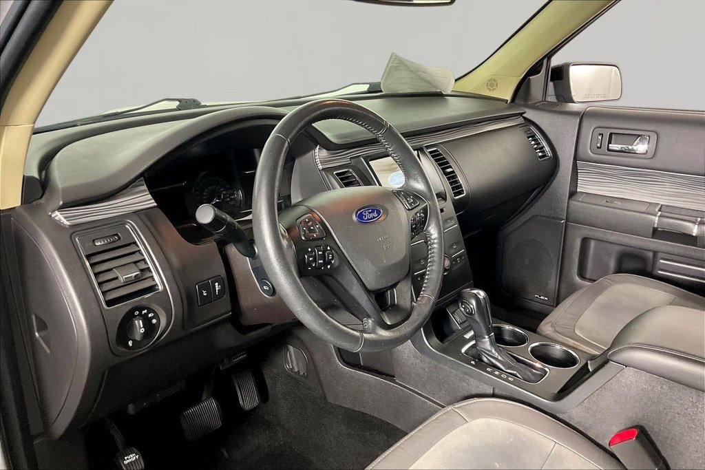 Used 2019 Ford Flex SEL w/ Equipment Group 202A FWD image 15