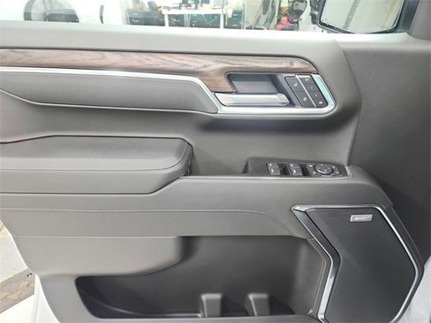 New 2026 GMC Sierra 1500 SLT w/ SLT Premium Plus Package image 34
