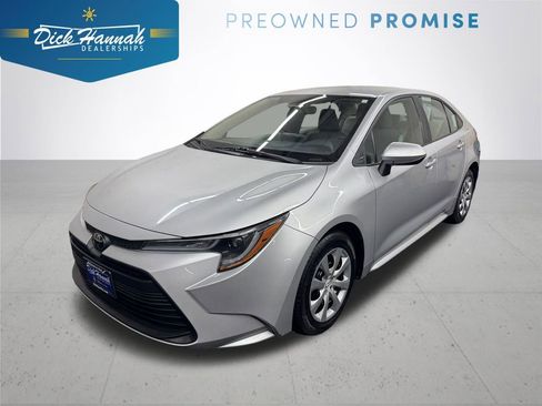 Used 2023 Toyota Corolla LE image 1