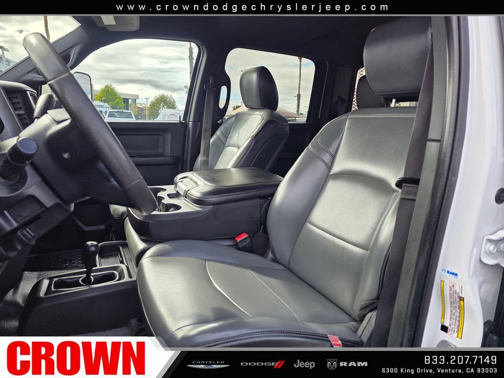 Used 2021 RAM 5500 Tradesman w/ Chrome Appearance Group AWD/4WD image 31