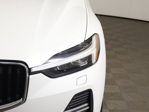 Used 2023 Volvo XC60 B5 Core w/ Climate Package image 14